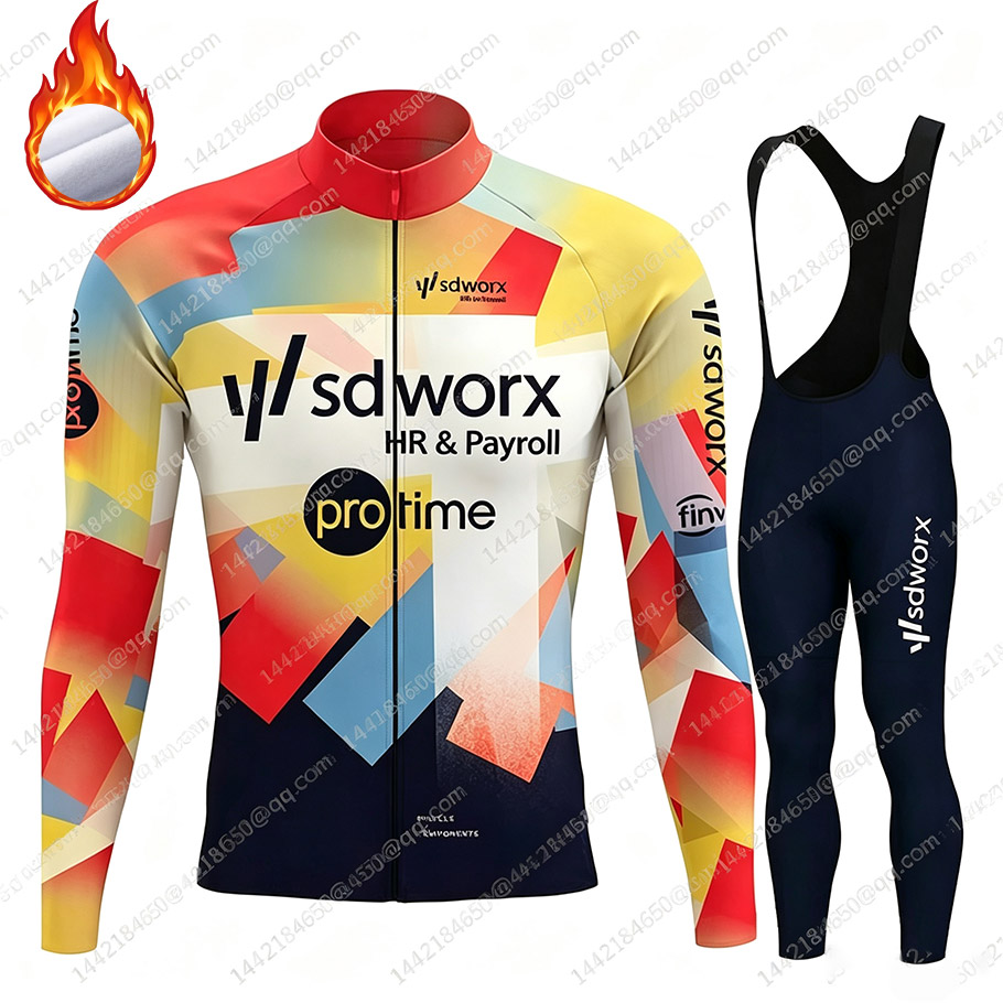 سترة ركوب الدراجات من SD Worx  - مراجعة Cycling Commuter Jacket وسعره