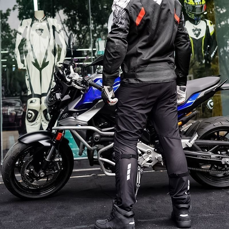 سراويل إيرفلو الصيفية للدراجات - مراجعة Cycling Commute Pants وسعره