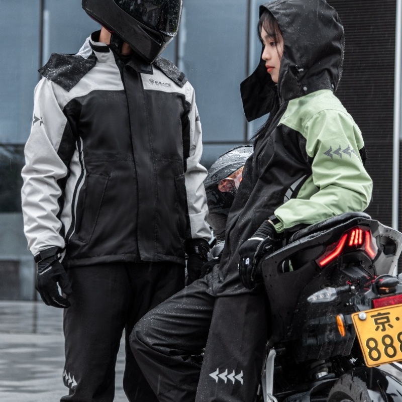 بدلة أكسفورد المقاومة للماء لل - مراجعة Cycling Commute In Rain وسعره